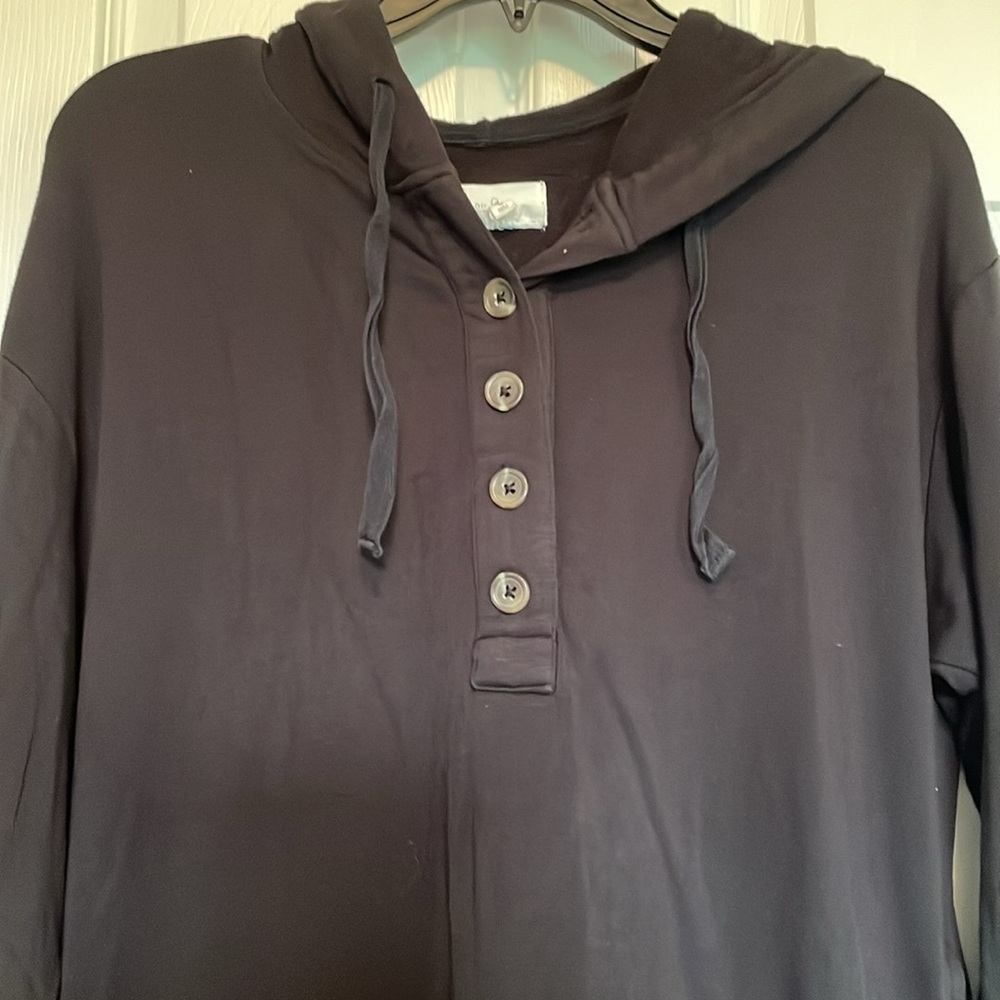 Women’s S Lou & Grey signature soft black hooded long sleeved sweatshirt buttons